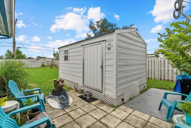 8392 MAUREEN AVENUE, North Port, FL 34287