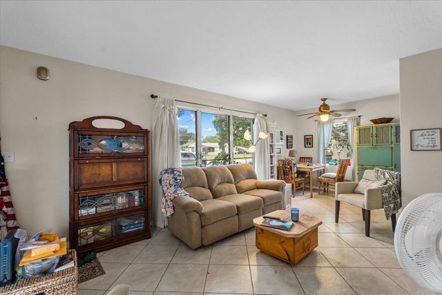 8392 MAUREEN AVENUE, North Port, FL 34287
