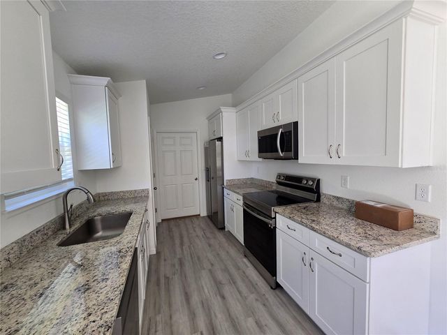 1781 NE 6TH AVENUE, Ocala, FL 34470