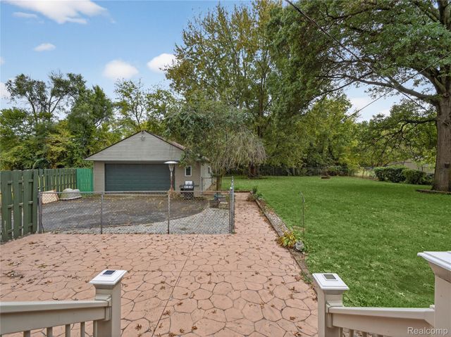 43801 Burtrig Road, Van Buren Charter Township, MI 48111