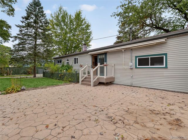 43801 Burtrig Road, Van Buren Charter Township, MI 48111