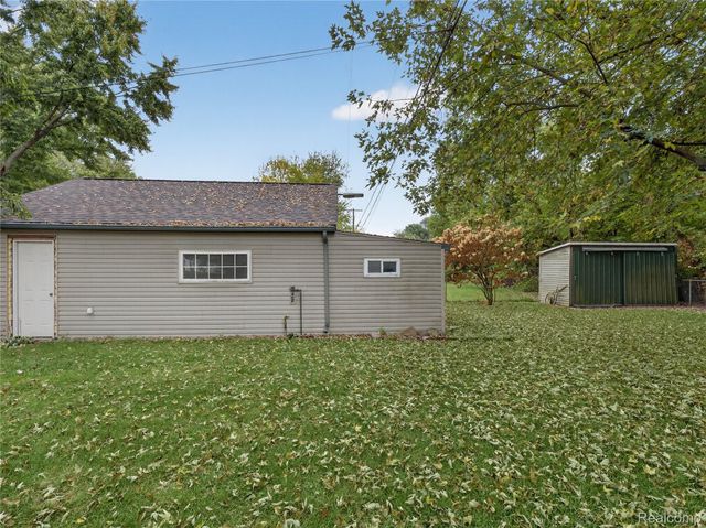 43801 Burtrig Road, Van Buren Charter Township, MI 48111