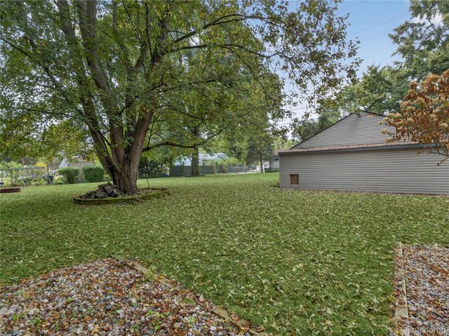 43801 Burtrig Road, Van Buren Charter Township, MI 48111