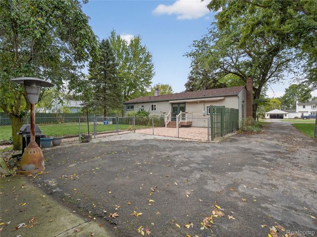 43801 Burtrig Road, Van Buren Charter Township, MI 48111