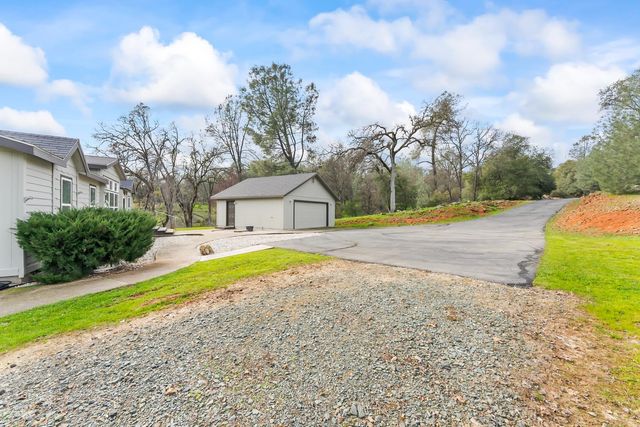 13829 Willow Glen Rd, Oregon House, CA 95962