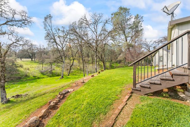 13829 Willow Glen Rd, Oregon House, CA 95962