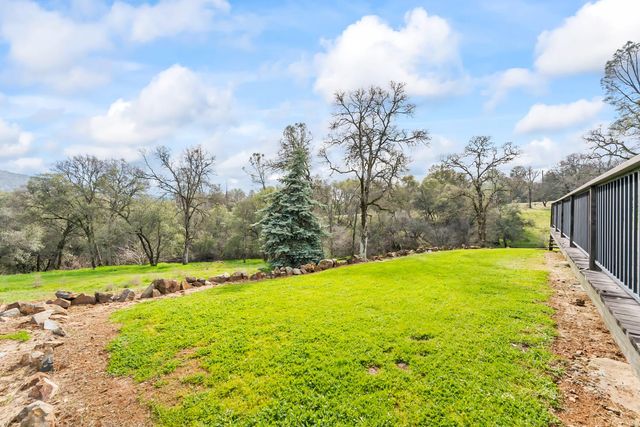 13829 Willow Glen Rd, Oregon House, CA 95962