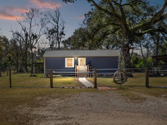 1651 Private Road 648 Street, Cedar Lake, TX 77414