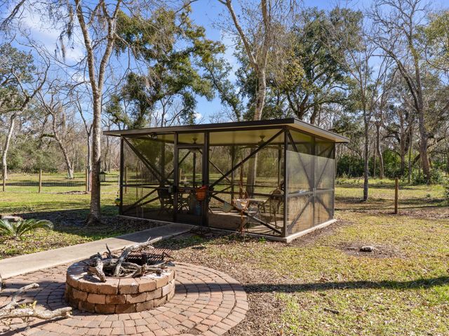 1651 Private Road 648 Street, Cedar Lake, TX 77414