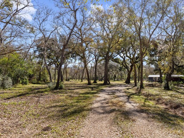 1651 Private Road 648 Street, Cedar Lake, TX 77414