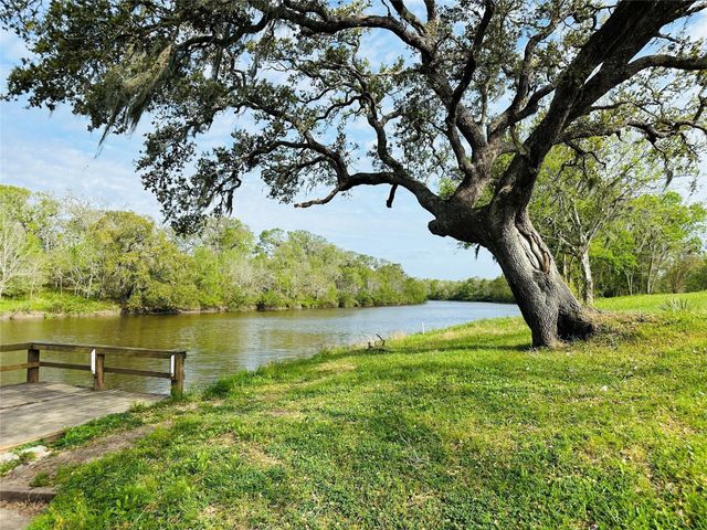 1651 Private Road 648 Street, Cedar Lake, TX 77414