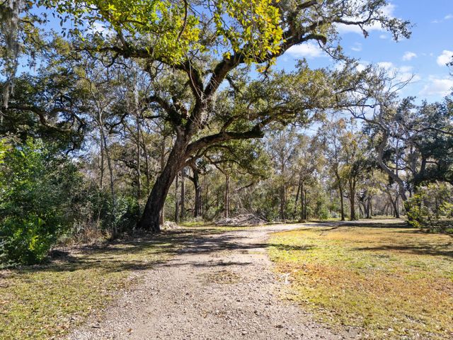 1651 Private Road 648 Street, Cedar Lake, TX 77414