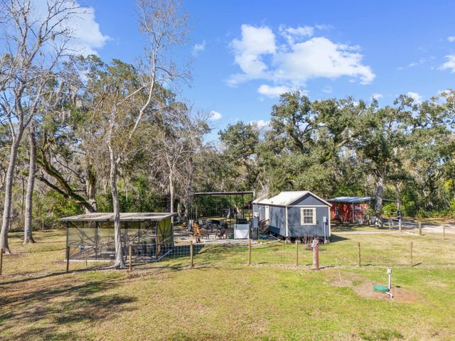 1651 Private Road 648 Street, Cedar Lake, TX 77414