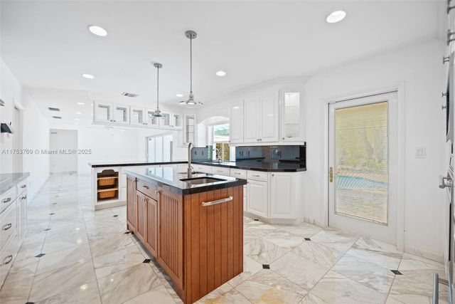 13060 SW 70th Ave, Pinecrest, FL 33156