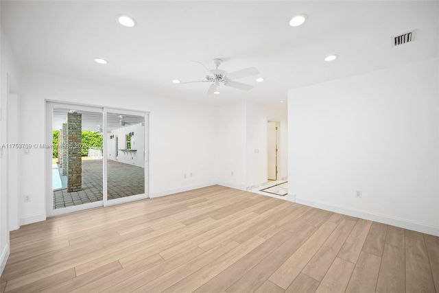 13060 SW 70th Ave, Pinecrest, FL 33156