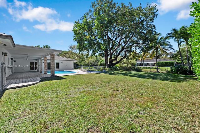 13060 SW 70th Ave, Pinecrest, FL 33156