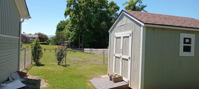 457 West Street, Greeneville, TN 37745