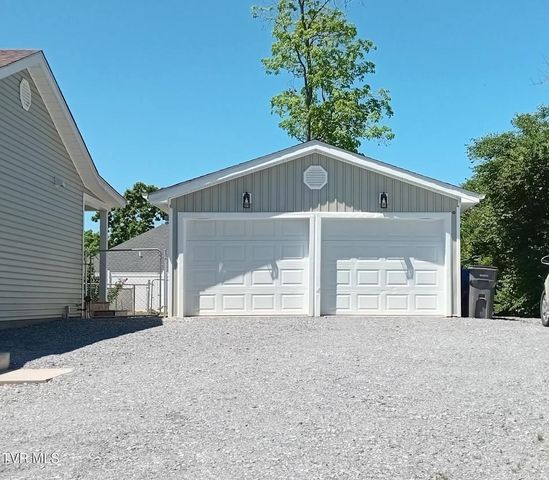 457 West Street, Greeneville, TN 37745