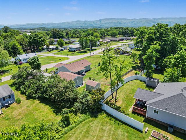 457 West Street, Greeneville, TN 37745
