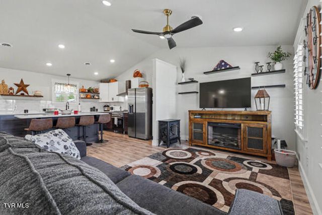 457 West Street, Greeneville, TN 37745