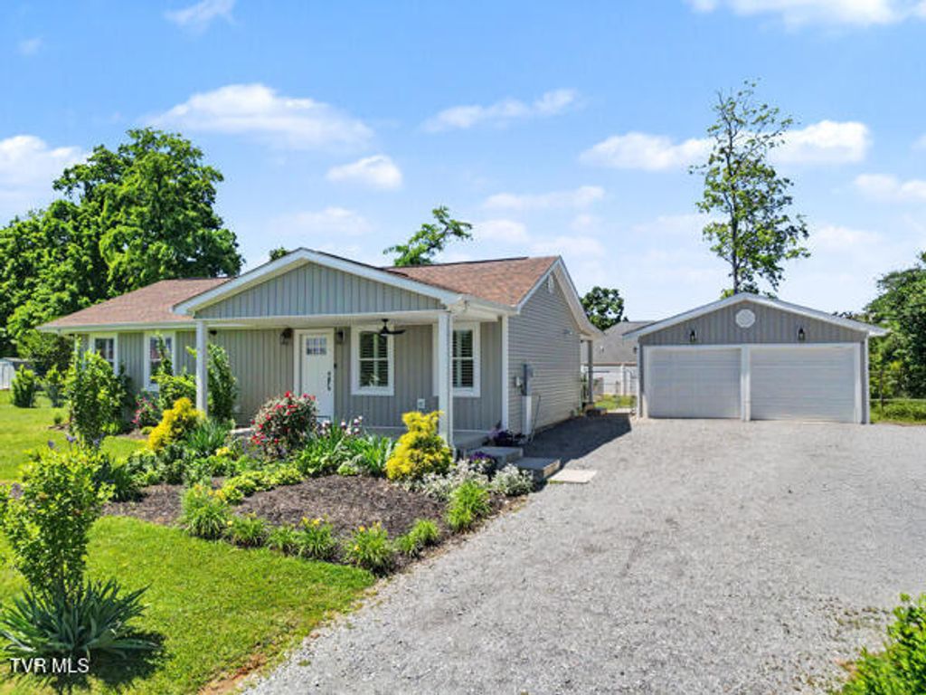 457 West Street, Greeneville, TN 37745