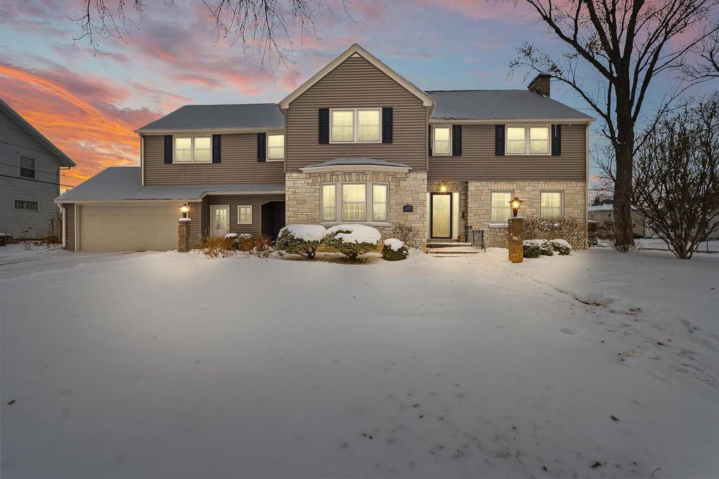 128 COTTAGE AVENUE, Fond Du Lac, WI 54935