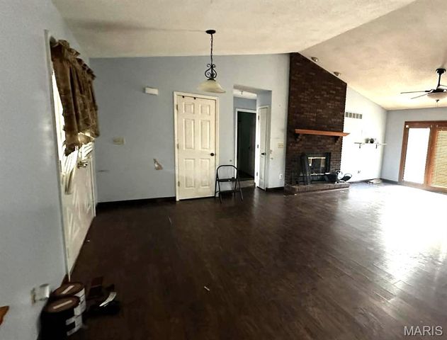 8422 Old Orchard Lane, Dittmer, MO 63023