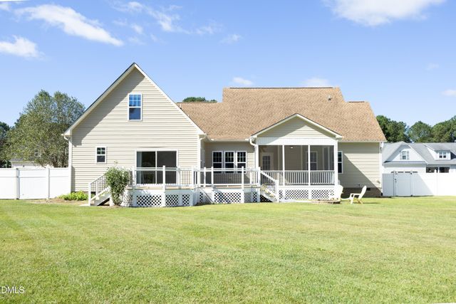 62 Ryland Drive, Clayton, NC 27520
