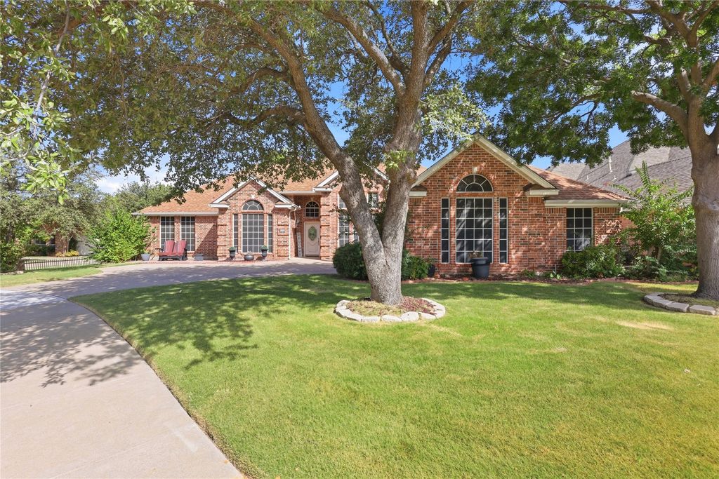 1926 Vintage Drive, Corinth, TX 76210 — photo 2