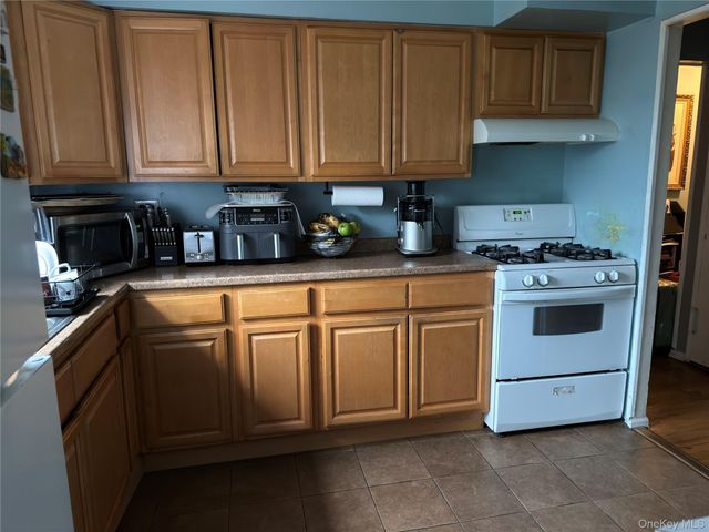 55-16 69th Street, Maspeth, NY 11378