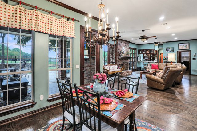 1204 Hills Creek Drive, Mckinney, TX 75072