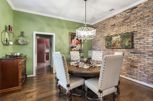 1204 Hills Creek Drive, Mckinney, TX 75072