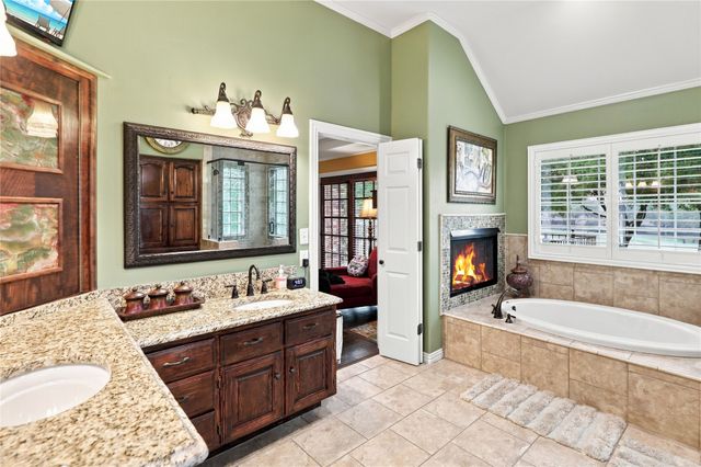 1204 Hills Creek Drive, Mckinney, TX 75072