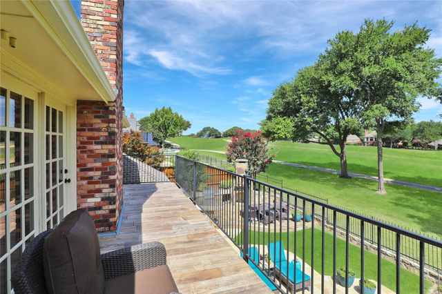 1204 Hills Creek Drive, Mckinney, TX 75072