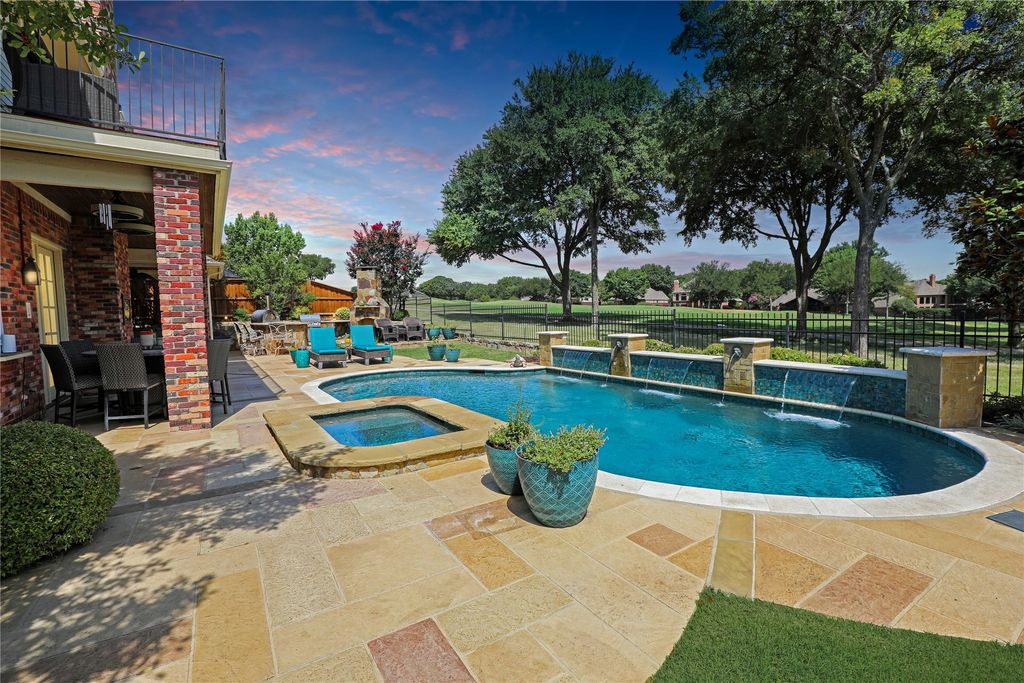 1204 Hills Creek Drive, Mckinney, TX 75072