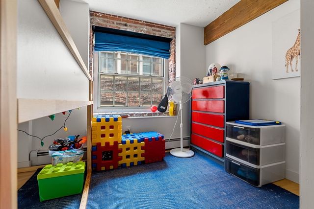 240 Jackson St 328, Lowell, MA 01852