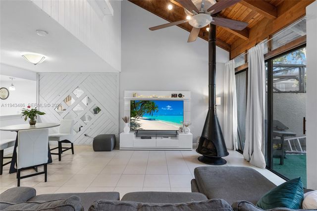 10911 Cedar Ln, Pembroke Pines, FL 33026