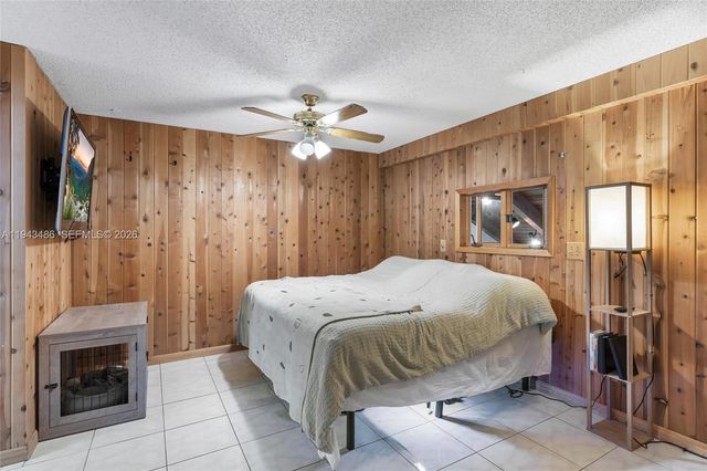 10911 Cedar Ln, Pembroke Pines, FL 33026