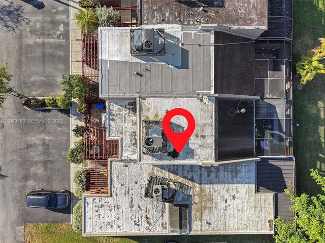 10911 Cedar Ln, Pembroke Pines, FL 33026