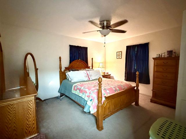 408 S 2nd Street, Houston, MO 65483