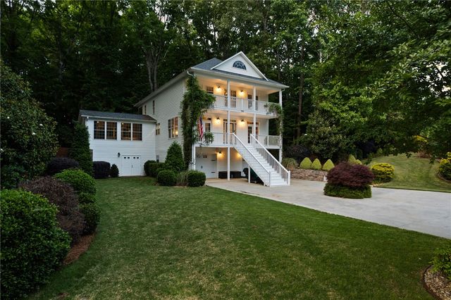 1104 Chickasaw Drive, Westminster, SC 29693