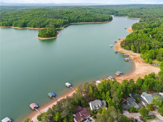 1104 Chickasaw Drive, Westminster, SC 29693