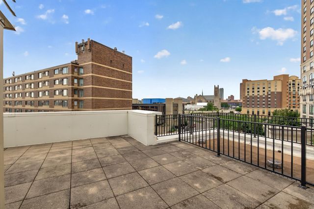 530 Grant Street E, Minneapolis, MN 55404