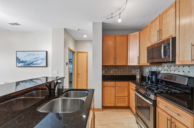 530 Grant Street E, Minneapolis, MN 55404