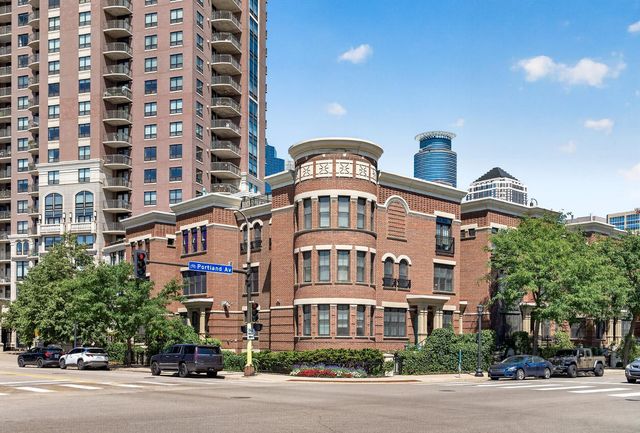 530 Grant Street E, Minneapolis, MN 55404