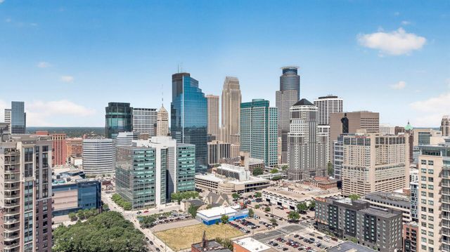 530 Grant Street E, Minneapolis, MN 55404