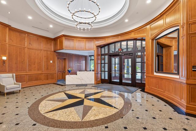 530 Grant Street E, Minneapolis, MN 55404