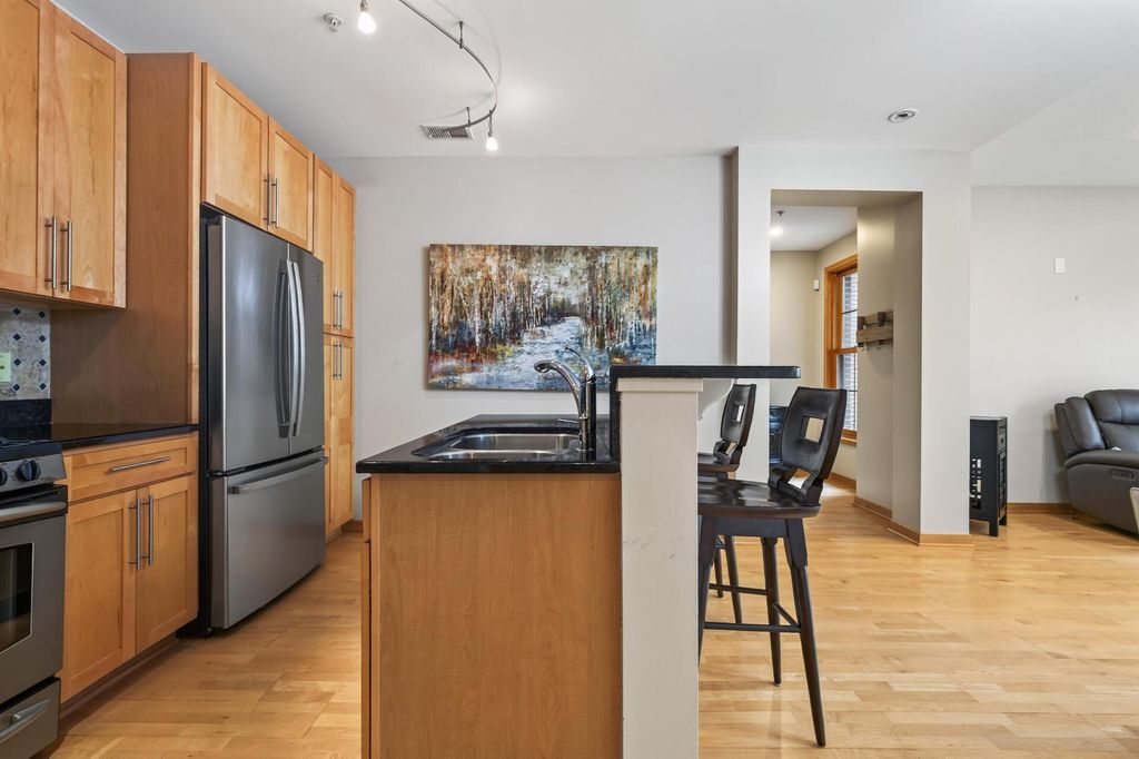 530 Grant Street E, Minneapolis, MN 55404 — photo 4