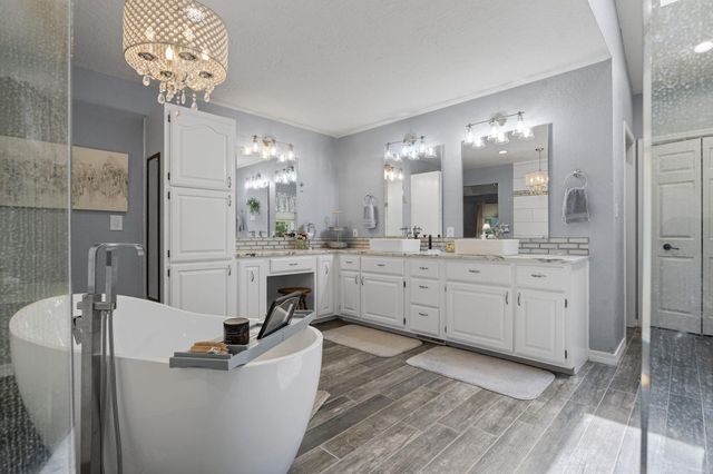 3117 Buffalo Lane, Grove, OK 74344