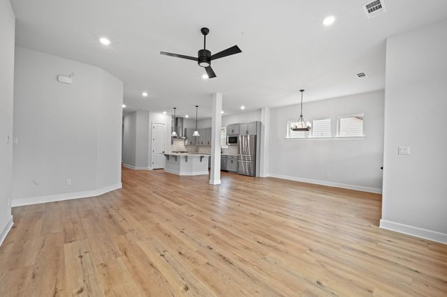 363 Crimson Sky CT, Dripping Springs, TX 78620